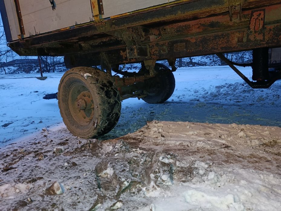 Продам прицеп 2 птс 4