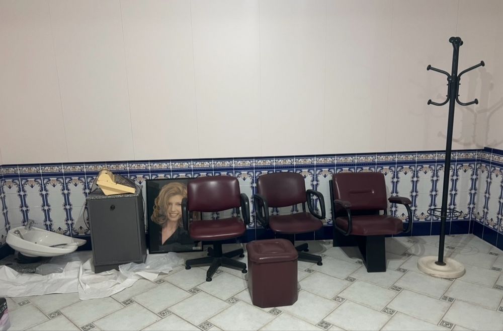 Vendo moveis de cabeleireiro para desocupar