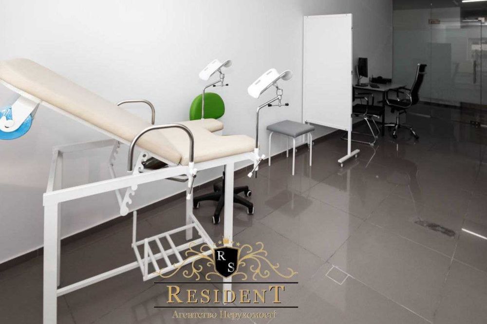 Продаж помещения в центре с Арендатором