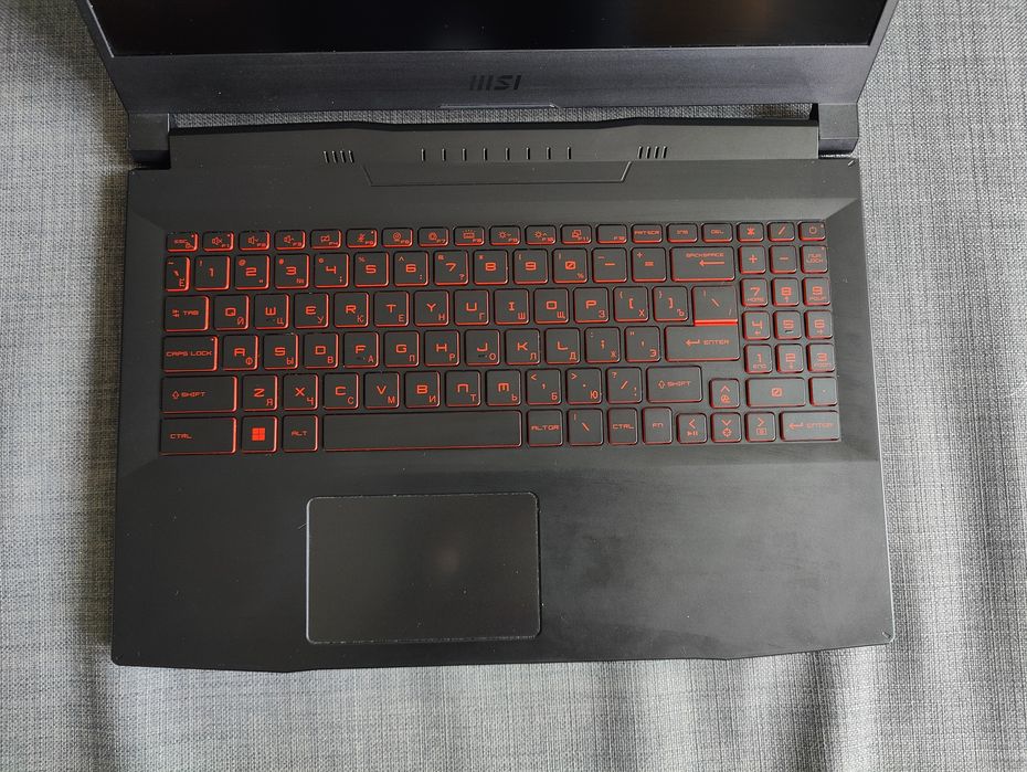 MSI Katana GF66 11UC 15,6" i5-11400H RTX 3050 8 Гб DDR4 512 Гб SSD