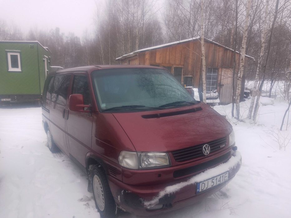 T4 WV Multivan Webasto 2x climatronik Łóżko Stolik kamper 7os