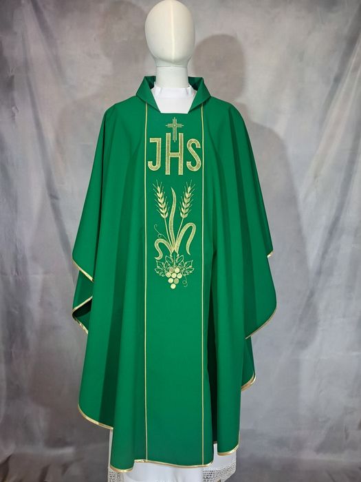 Ornat zielony, stuła, szaty liturgiczne