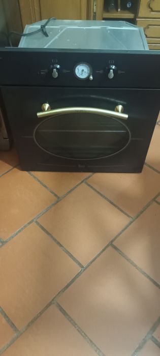 Forno elétrico encastravel Teka HR800