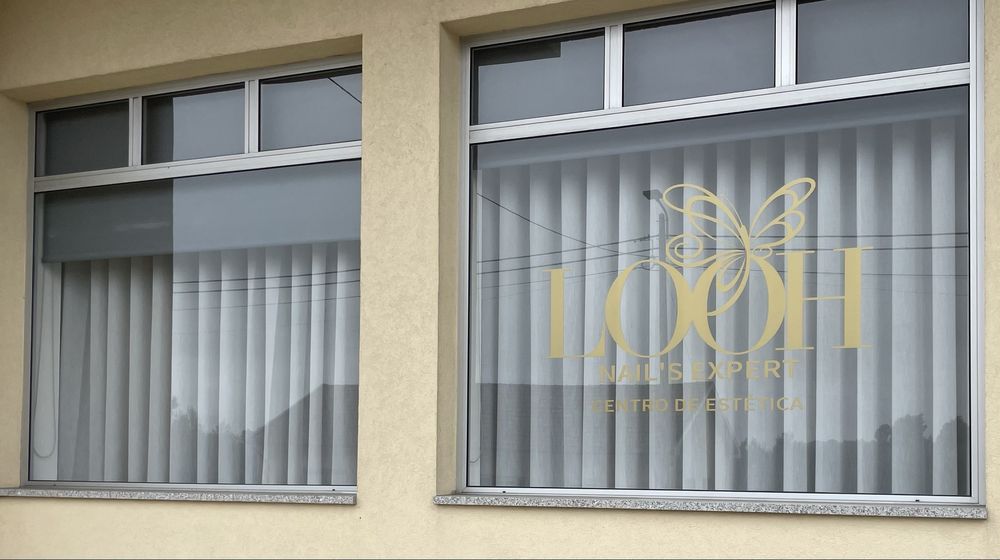 Cortinas de onda num salao de estetica