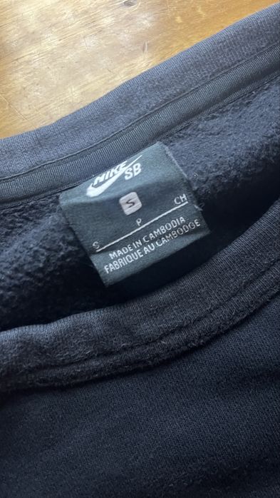 Camisola nike SB Preta