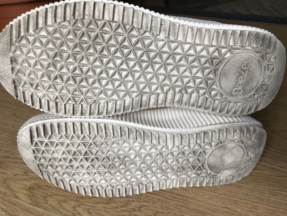 DeeZee. Damskie buty sportowe rozmiar 38