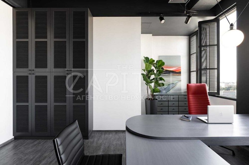 Оренда / Офіс / 160 м2 -/ вул. Князів Острозьких 32/2 / Печерський р н