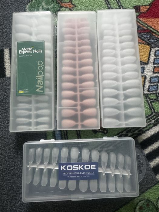 Набір гелевих тіпс 552/600шт різні