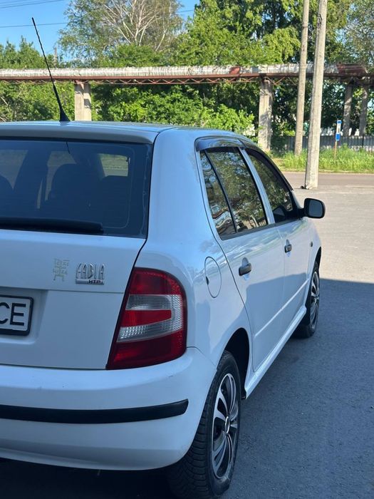 Продам Шкоду Фабию 1.2 газ-бензин
