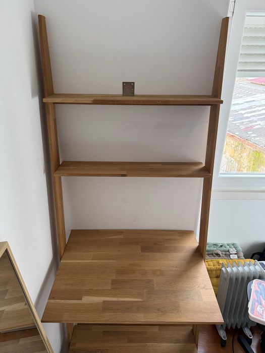 Secretária de fixar a parede