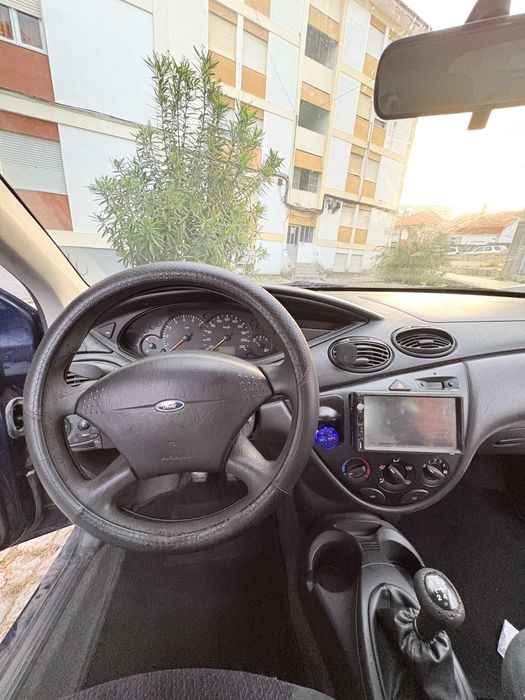 Ford focus 1.4 ano  2000 vendo ou troco
