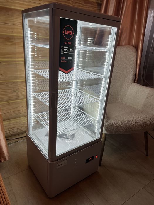 Продам холодильні вітрини, майже нові