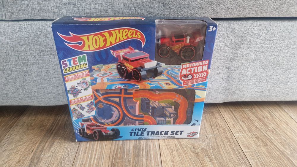 Hotwheels tor z autem