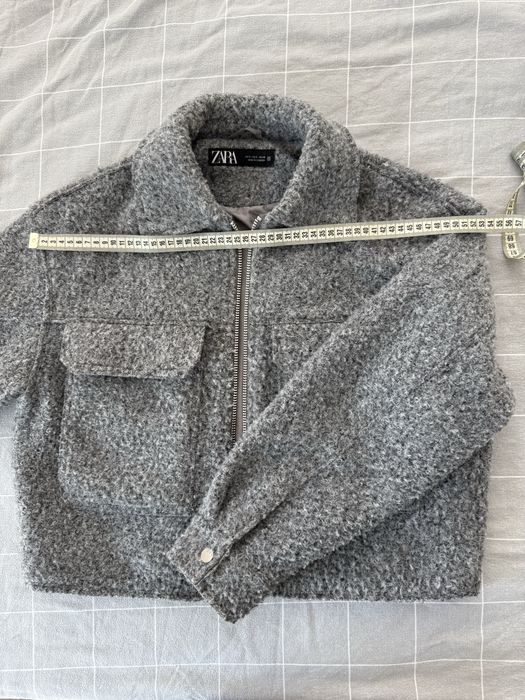 женский бомбер  ZARA серый