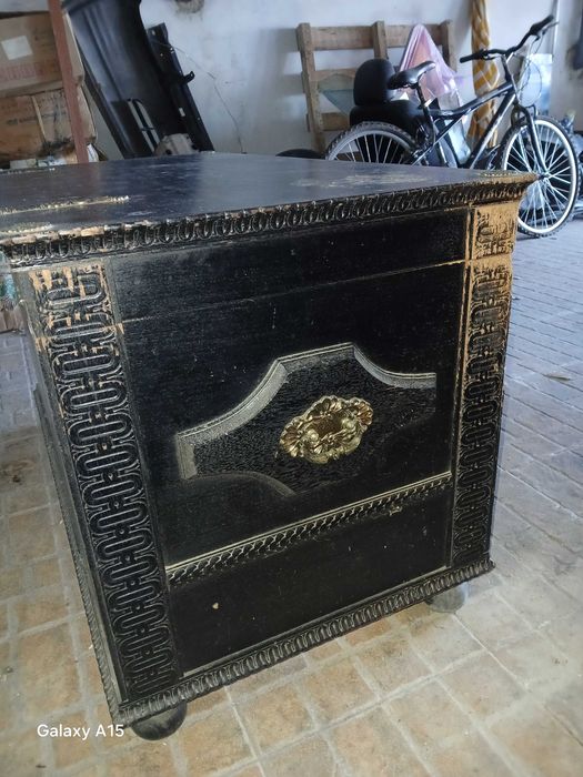 arca antiga para restauro