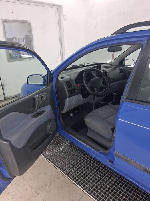 Mitsubishi space wagon 1.3 gasolina