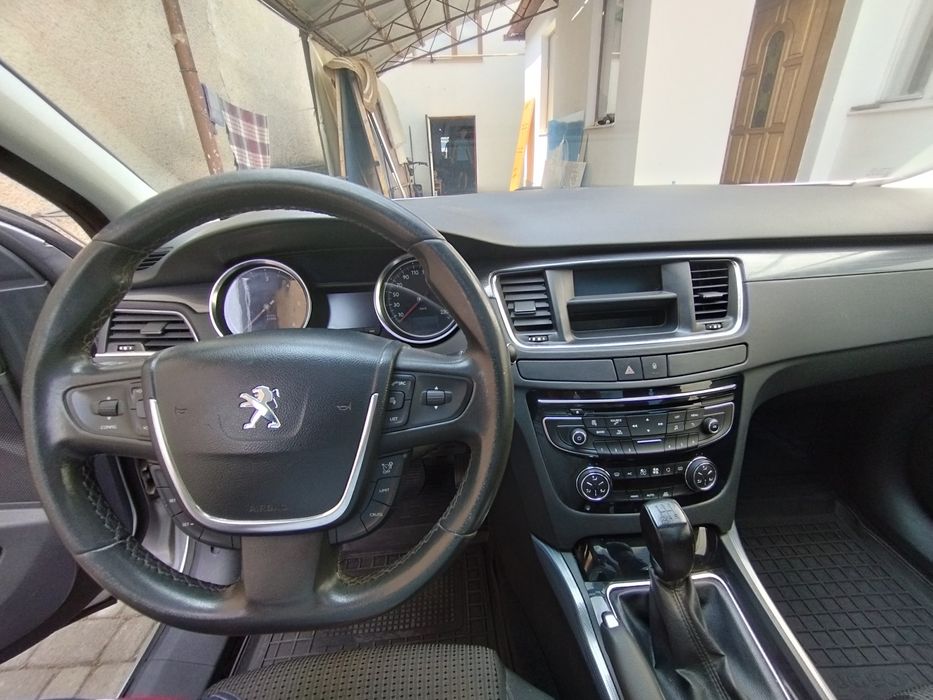 Peugeot 508 sw 2012