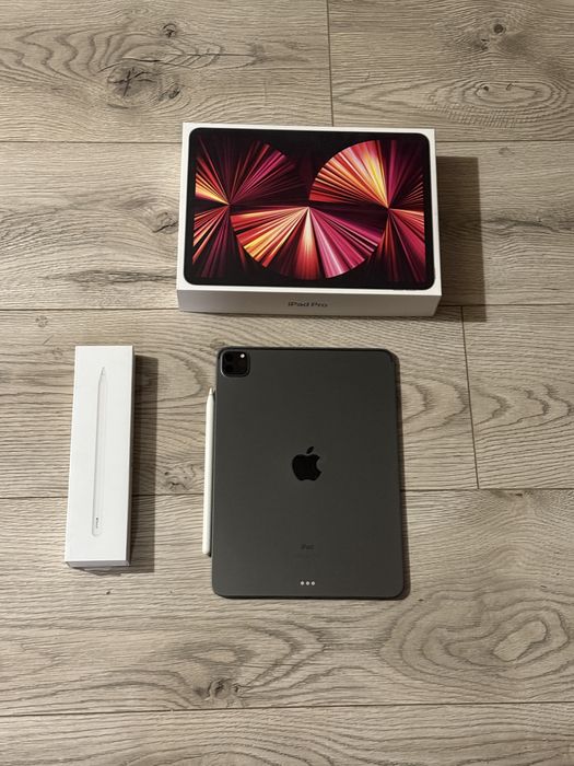 iPad Pro 11” M1 128GB + Apple Pencil 2 + Logitech combo touch | Zestaw