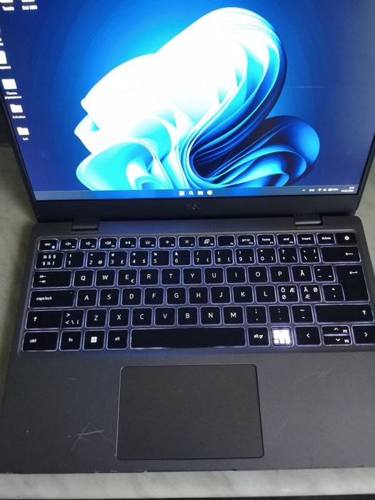 Продам Dell latitude 3330 (13 дюймів)1125g4. 8gb.
