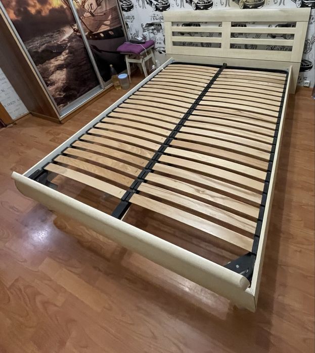 Продам кровать 200*140