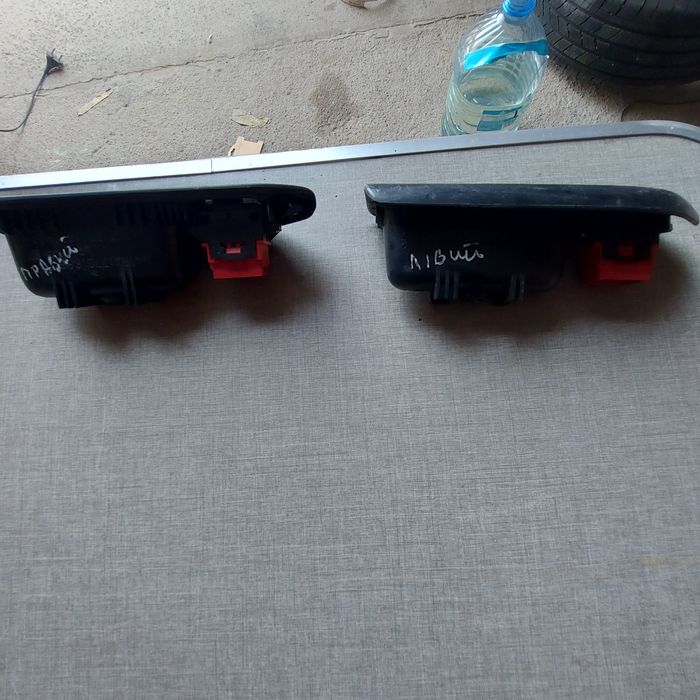 Рено Лагуна1 95года. задние электростеклоподъемники.