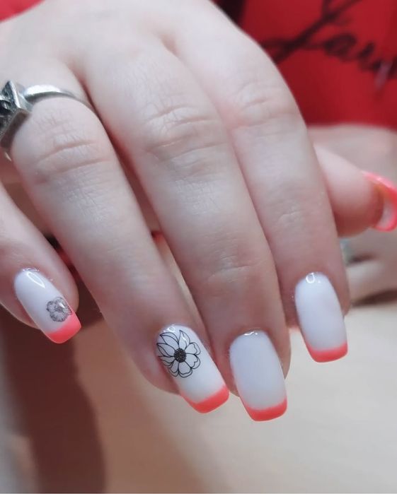 Манікюр, гель-лак, укріплення нігтиків