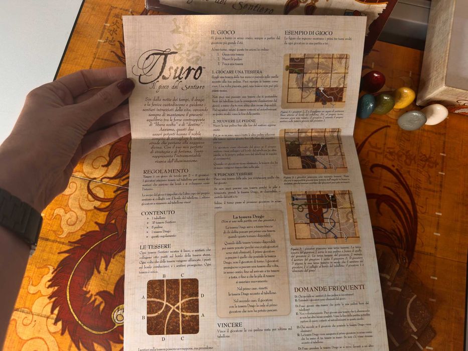 Настільна гра Цуро Tsuro швидка, медитативна логічна гра на виживання