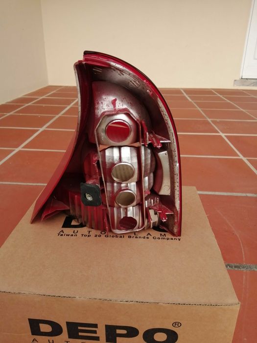 Farolins traseiros Renault clio