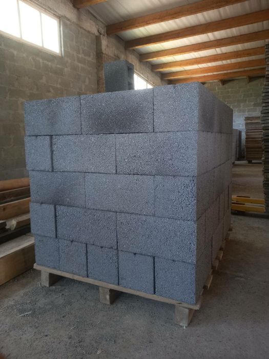 Продаються шлакоблоки