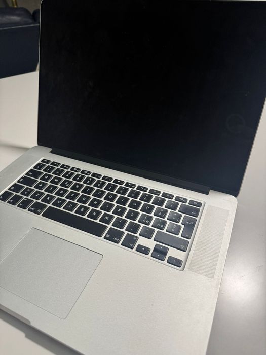 MacBook Pro 15” Retina