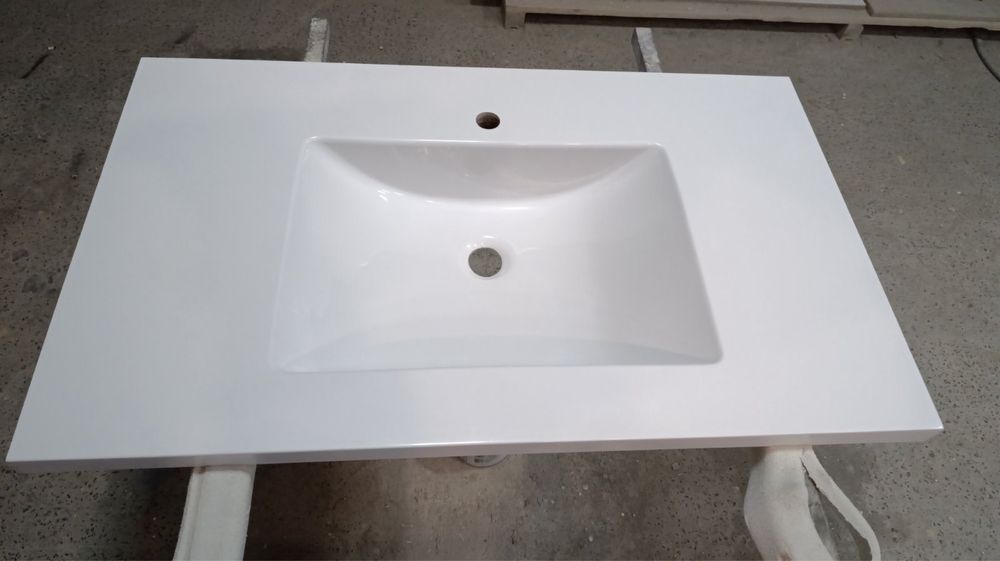 Стільниця з умивальником 1000*600 мм в наявності