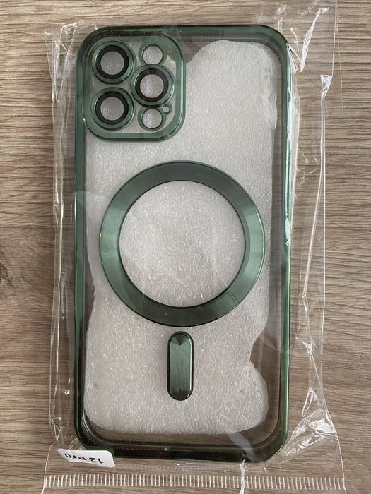 Продам новий зелений чохол айфон 12 про iPhone 12 pro