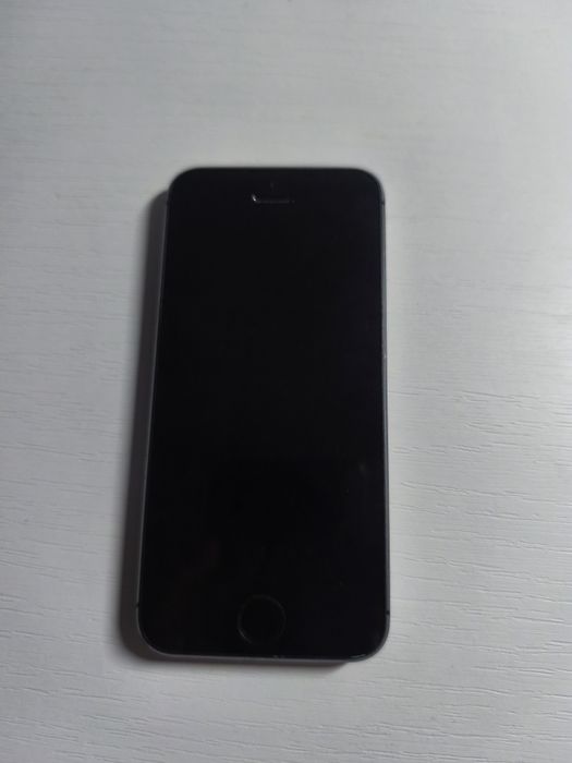 ОБМІНЯЮ iPhone 5s