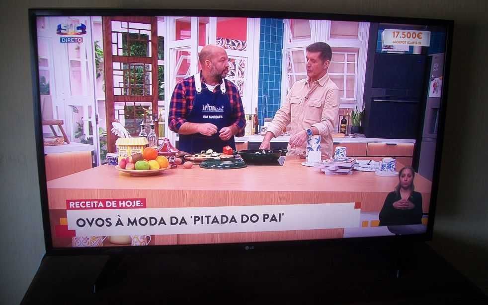 Tv Led LG 43LH570V-ZD SmartTv Como nova
