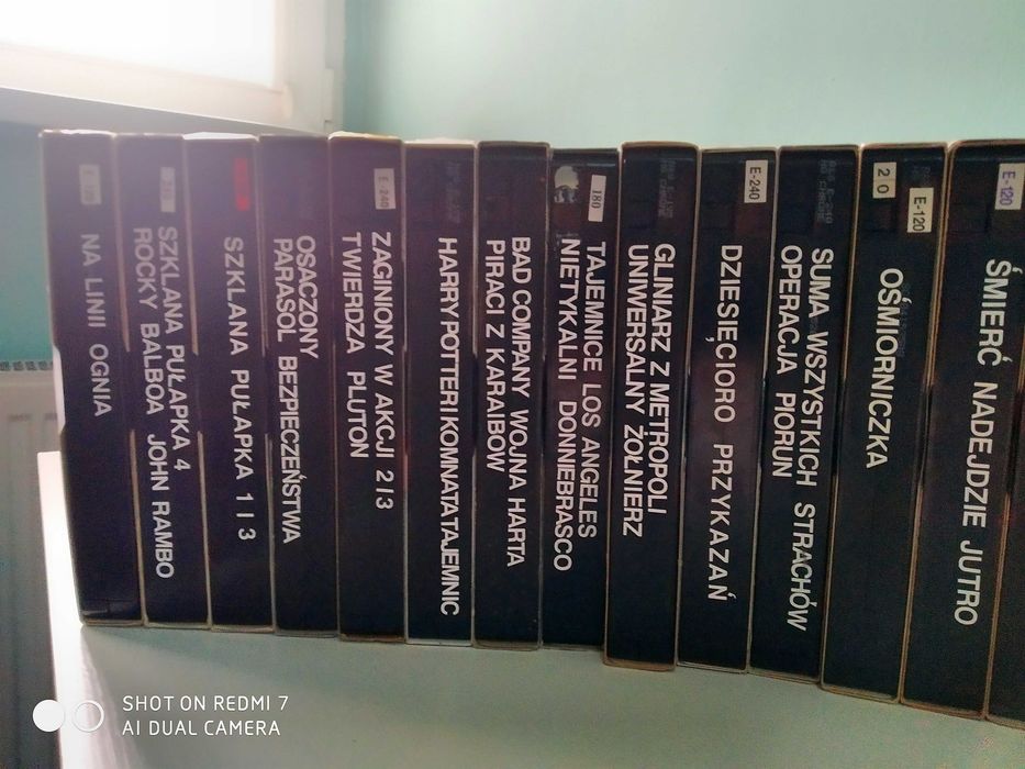Kolekcja filmów na kasetach VHS