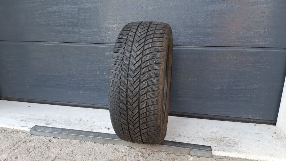Bridgestone 245/50 R19 Blizzak 2024