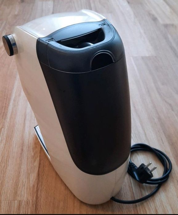 Кавомашина Tchibo Cafissimo з капучінатором