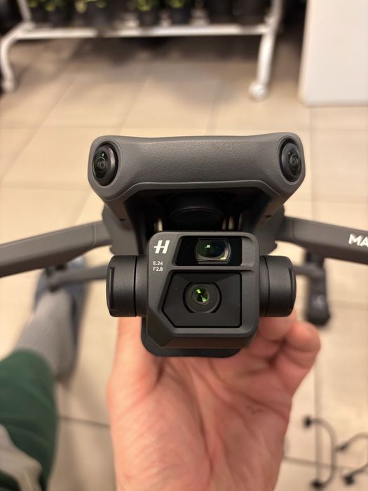 Dron dji mavic 3
