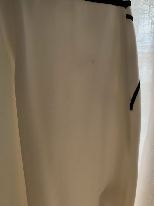 Vestido de cerimónia branco e preto