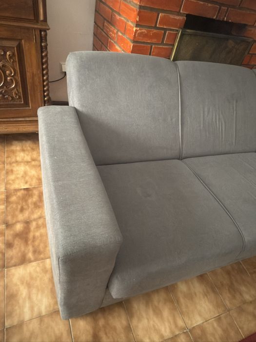 Sofa tecido 3 lugares Oportunidade Unica