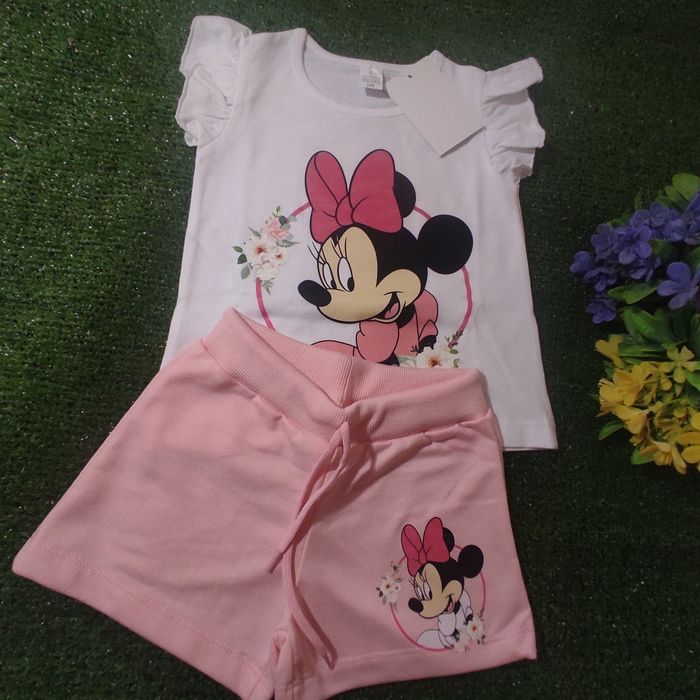 Roupinhas para bebés