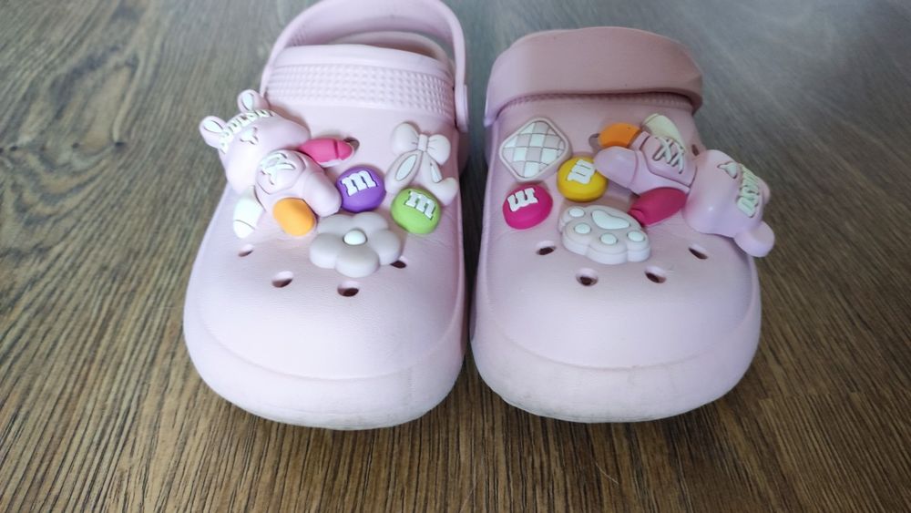 Крокси для дівчинки