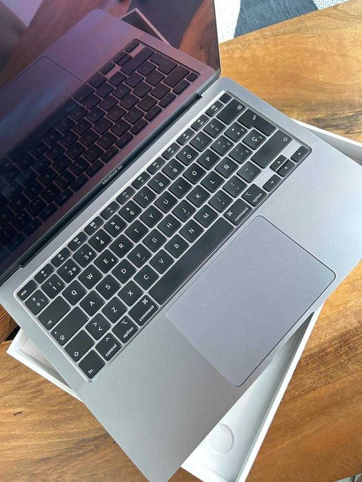 Ноутбук Apple MacBook Air 13'' i3/8/256GB Space Gray (MWTJ2) 2020
