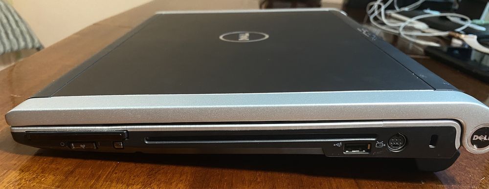 Dell XPS M 1530 ; 500GB; 4 GB; 15.4 WUXGA 1920x1200,C 2 Duo T8300, 2.4