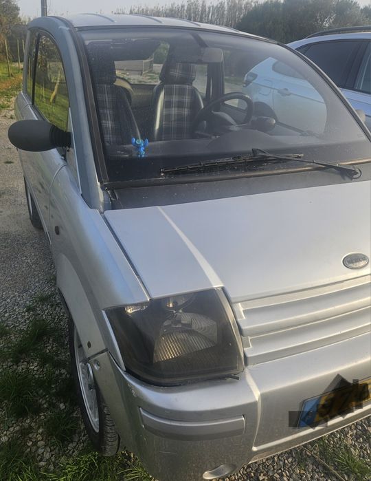 Carro Microcar cinza