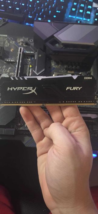 Intel Core i9-10850K + ASRock Z490 Extreme4 + HyperX 32GB DDR4