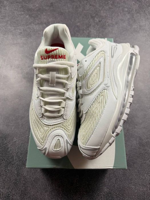 Nike Air Max 98 x Supreme White