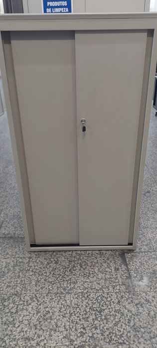 Armários metálico
