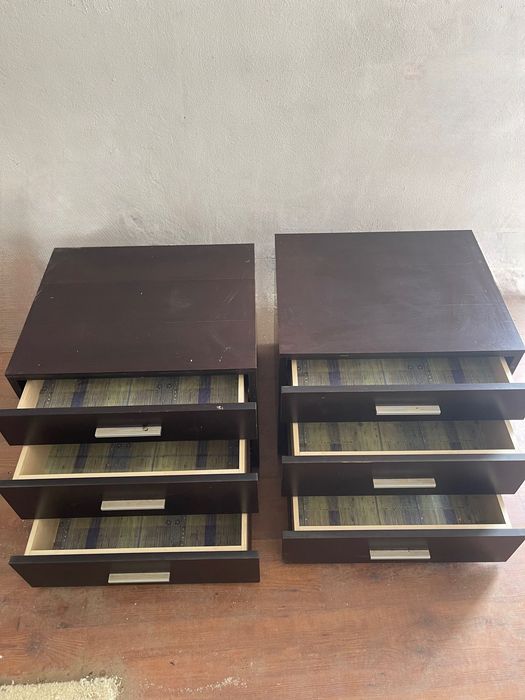 Conjunto de mesas de cabeceira