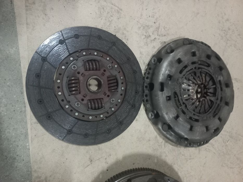 Продам маховик сцепление Крафтер 2.5